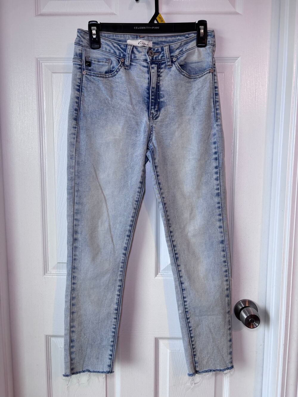 KanCan Women’s Size 5/26 High Rise Light Wash Raw Hem Straight Jeans